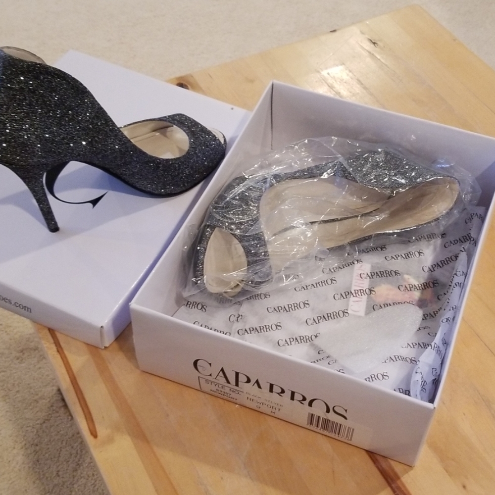 Heels - Picture 8 of 8